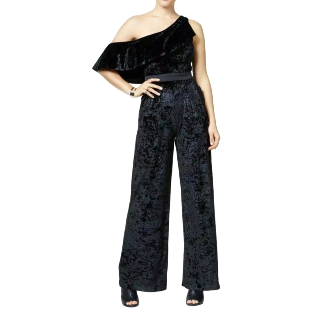 XOXO Holiday Crush Velvet One Shoulder Sz S